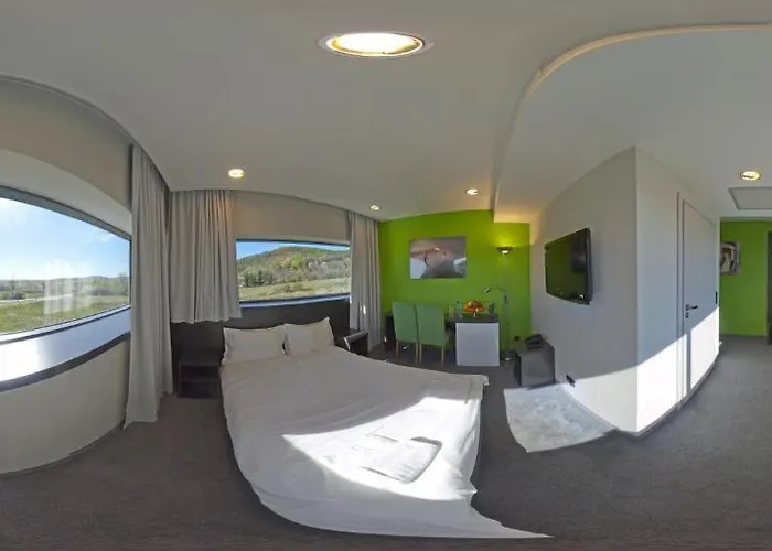 Hotel Sobotel & Spa 3*